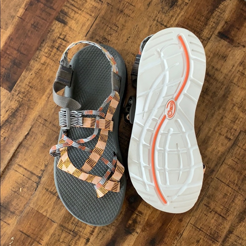 Women’s size 8 Chacos